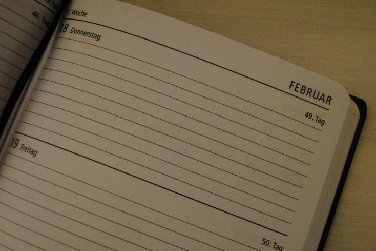 Aufgeschlagener Terminkalender
